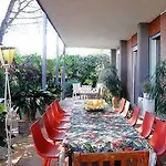 Alojamento de Acomodação e Pequeno-almoço B&B Cottage Dei Consoli