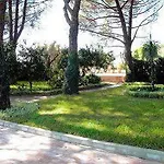 Alojamento de Acomodação e Pequeno-almoço B&B Cottage Dei Consoli