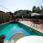 Alojamento de Acomodação e Pequeno-almoço B&B Cottage Dei Consoli