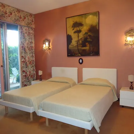 Alojamento de Acomodação e Pequeno-almoço B&B Cottage Dei Consoli
